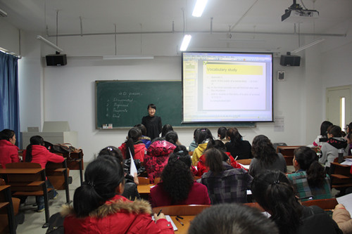 外语学院2011-2012学年第一学期中级职称教师公开课