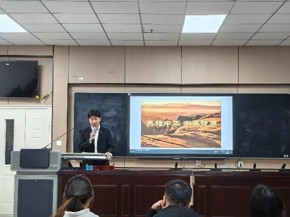 外语学院举办“典耀中国 书香陇原”主题演讲比赛